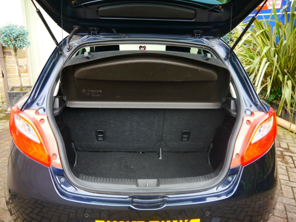 Used Mazda Mazda2 2014 for sale - 78181963: Photo 7