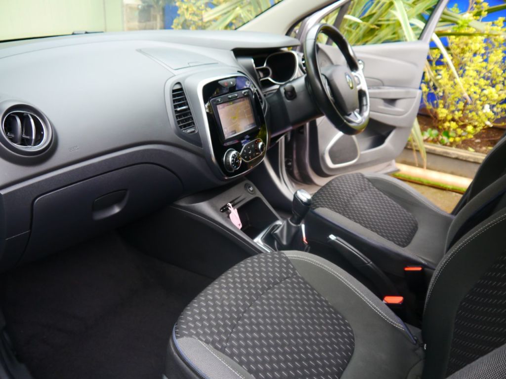 Used Renault Captur 2017 for sale - 77904593: Photo 15