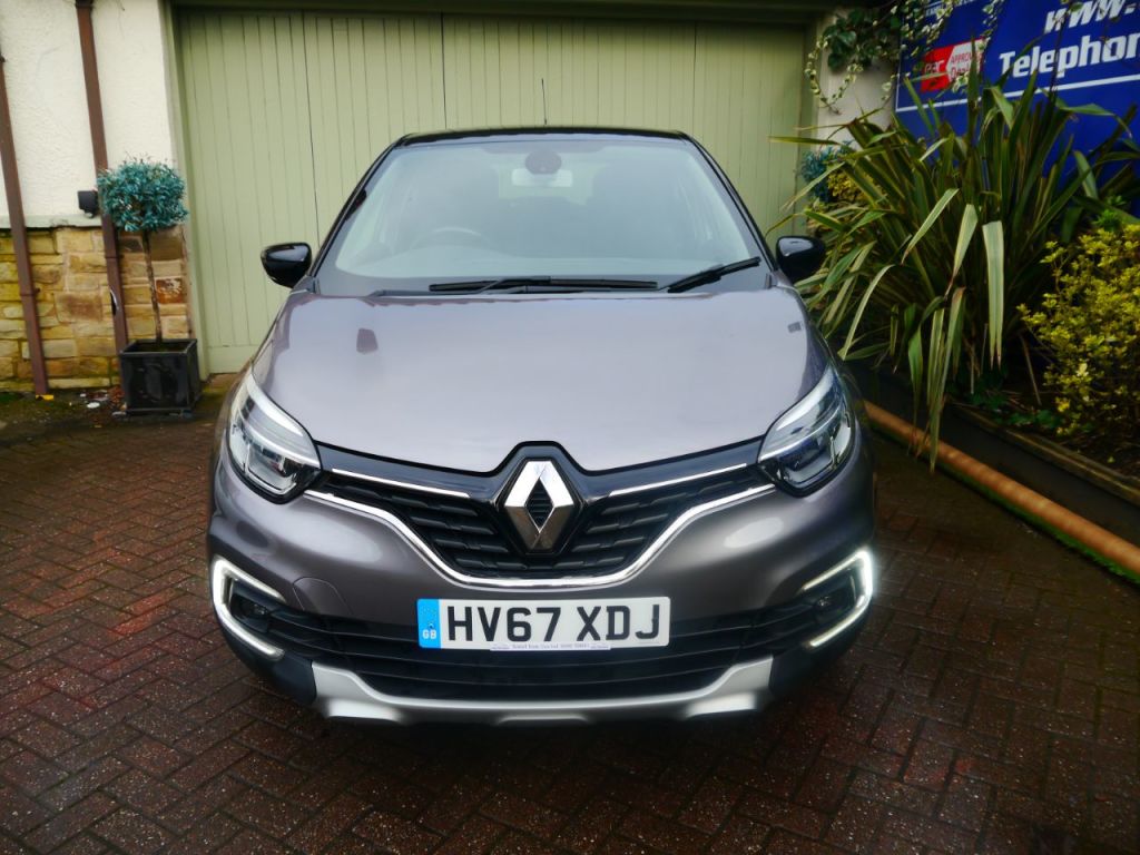 Used Renault Captur 2017 for sale - 77904593: Photo 2