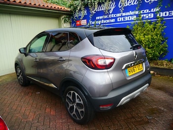 Used Renault Captur 2017 for sale - 77904593: Photo
