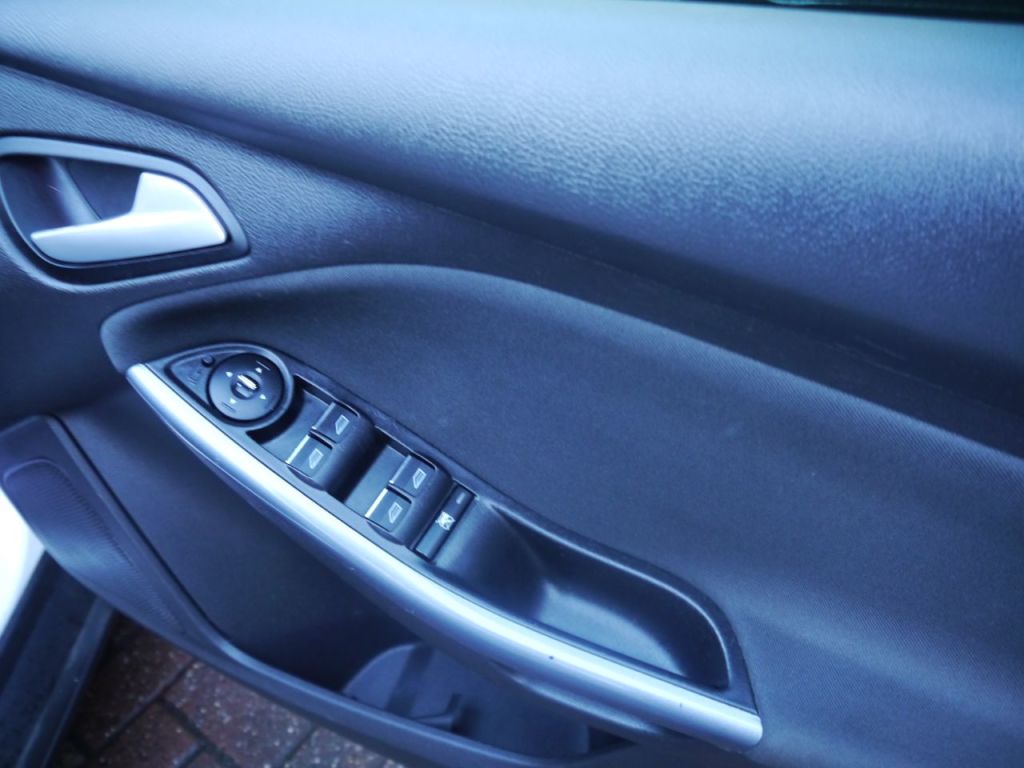 Used Ford Focus 2014 for sale - 77006590: Photo 13