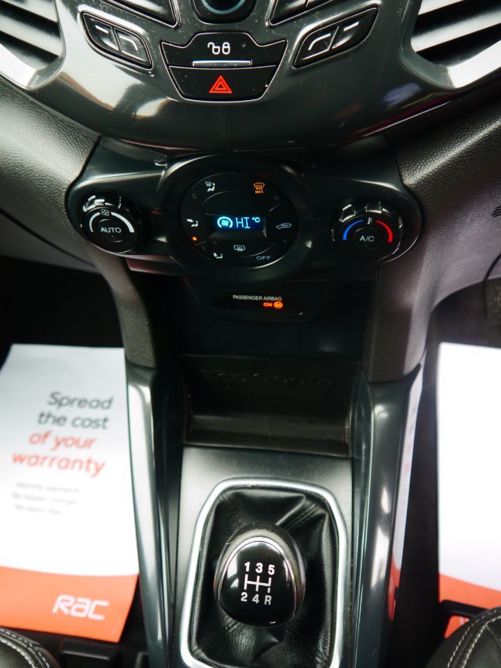 Used Ford Ecosport 2015 for sale - 77967771: Photo 13