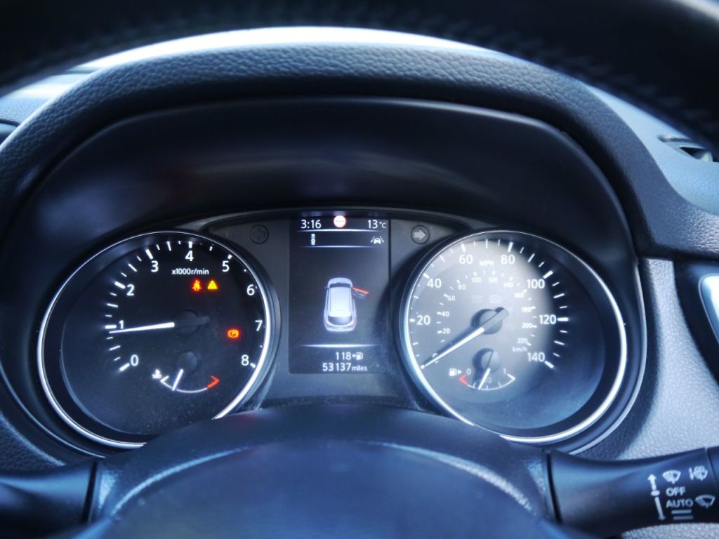 Used Nissan Qashqai 2018 for sale - 76345079: Photo 11