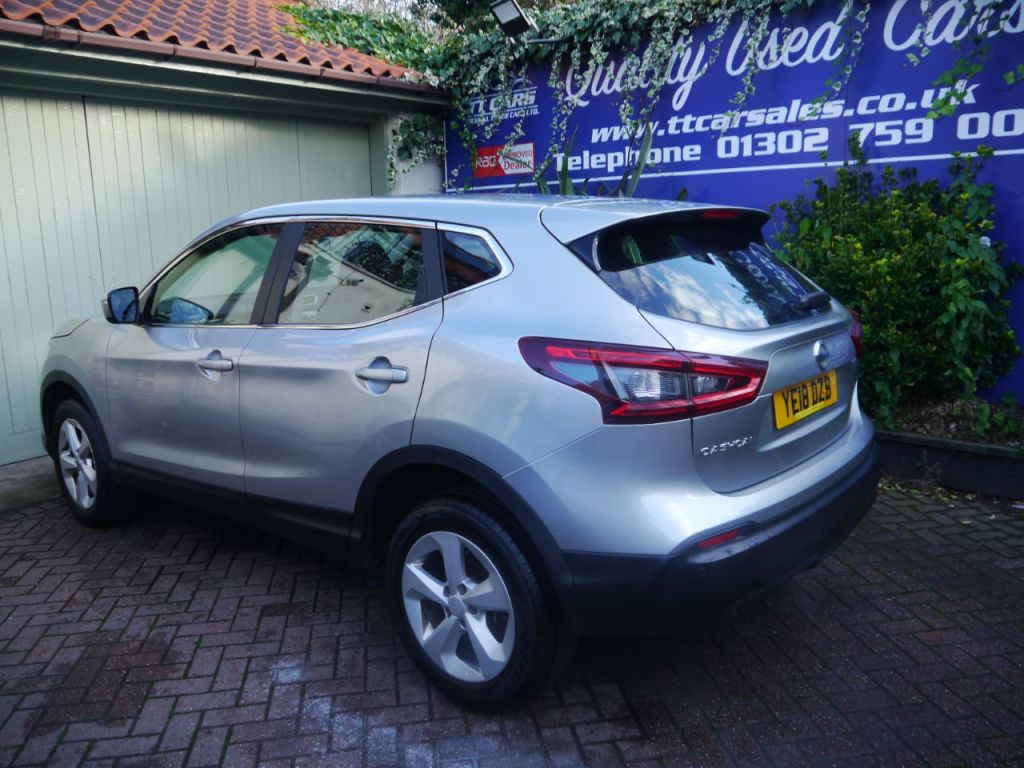 Used Nissan Qashqai 2018 for sale - 76345079: Photo 4