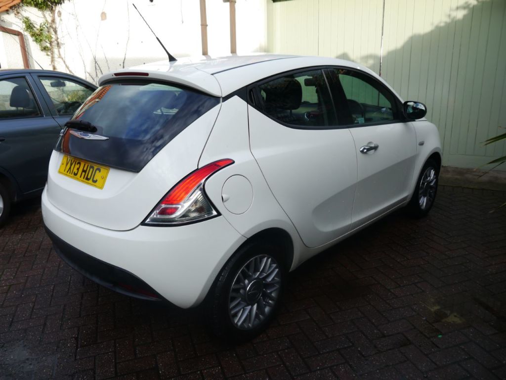 Used Chrysler Ypsilon 2013 for sale - 76332837: Photo 6
