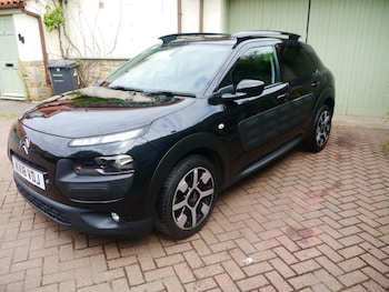 Used Citroen C4 Cactus 2018 for sale - 79460653: Photo