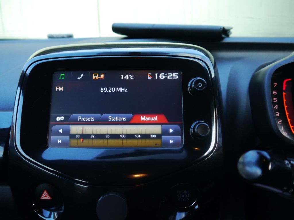 Used Toyota AYGO 2014 for sale - 76428901: Photo 10