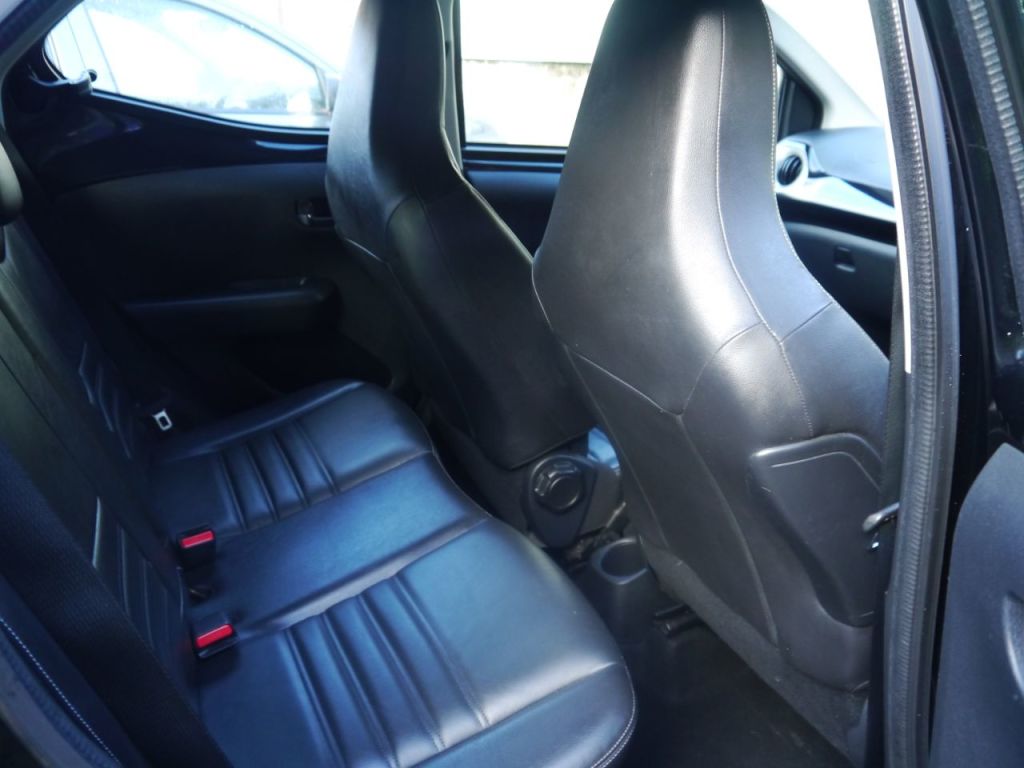 Used Toyota AYGO 2014 for sale - 76428901: Photo 14