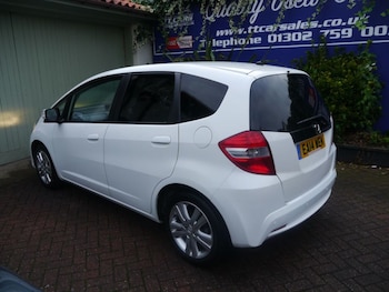 Used Honda Jazz 2014 for sale - 76287076: Photo 4