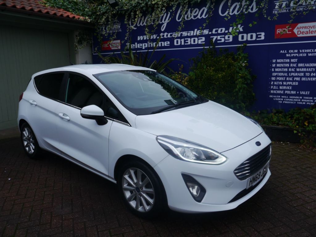 Used Ford Fiesta 2019 for sale - 76303129: Photo 1