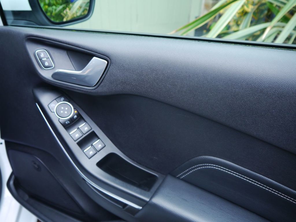 Used Ford Fiesta 2019 for sale - 76303129: Photo 10