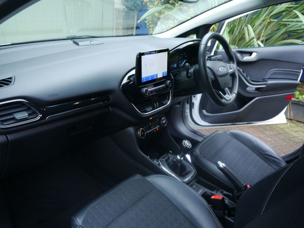 Used Ford Fiesta 2019 for sale - 76303129: Photo 17