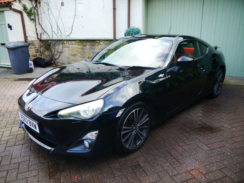 Used Toyota GT86 2012 for sale - 77639074: Photo 3