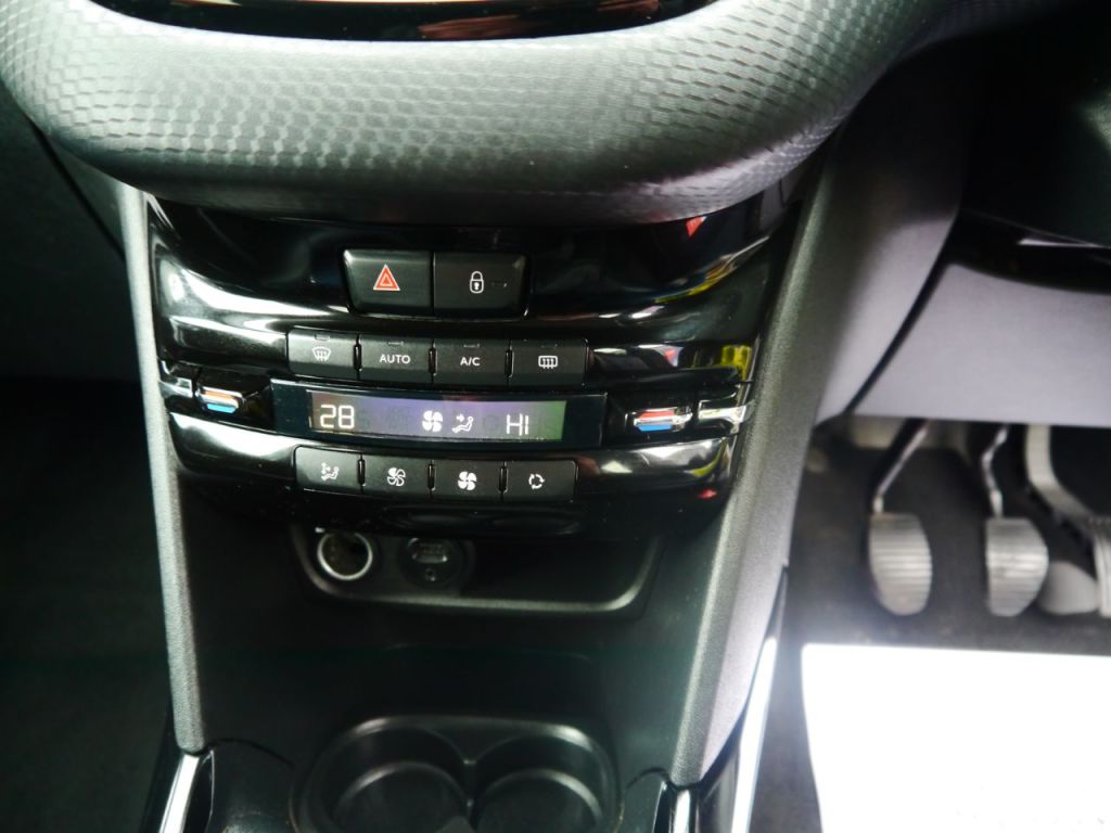 Used Peugeot 2008 2017 for sale - 77904587: Photo 12