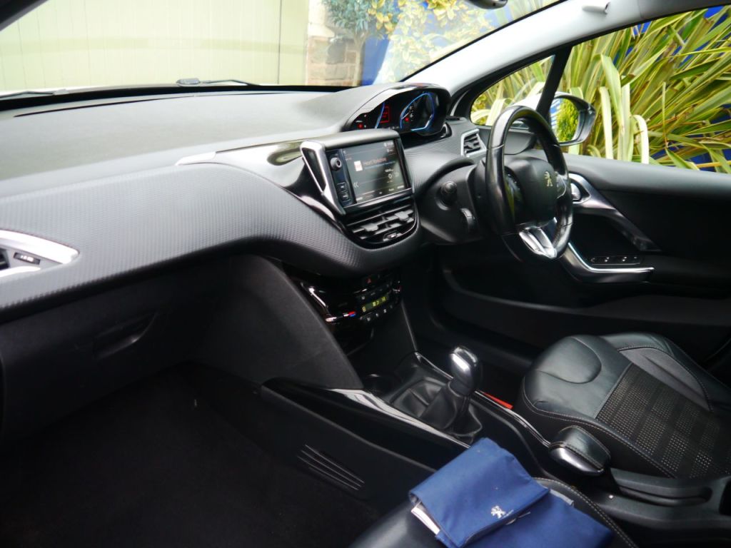 Used Peugeot 2008 2017 for sale - 77904587: Photo 15