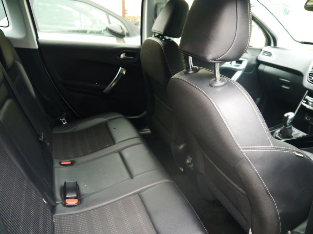 Used Peugeot 2008 2017 for sale - 77904587: Photo 8