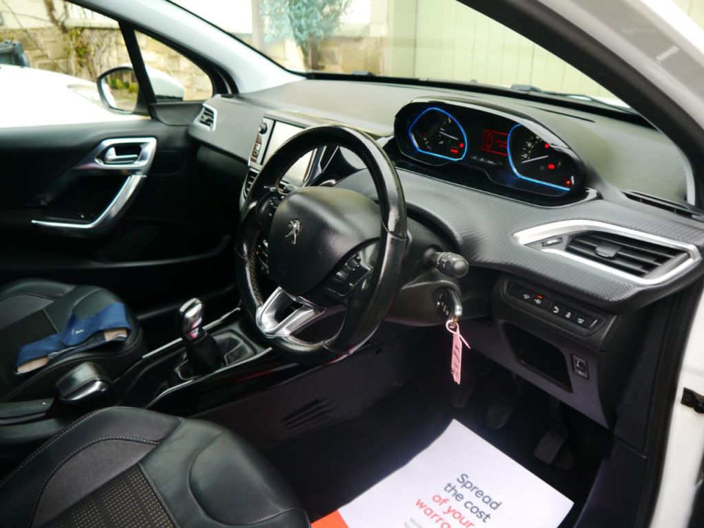 Used Peugeot 2008 2017 for sale - 77904587: Photo 9