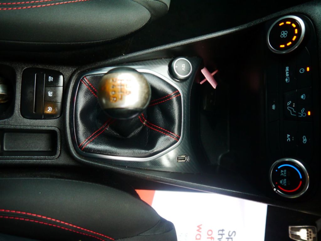 Used Ford Fiesta 2018 for sale - 77719135: Photo 13