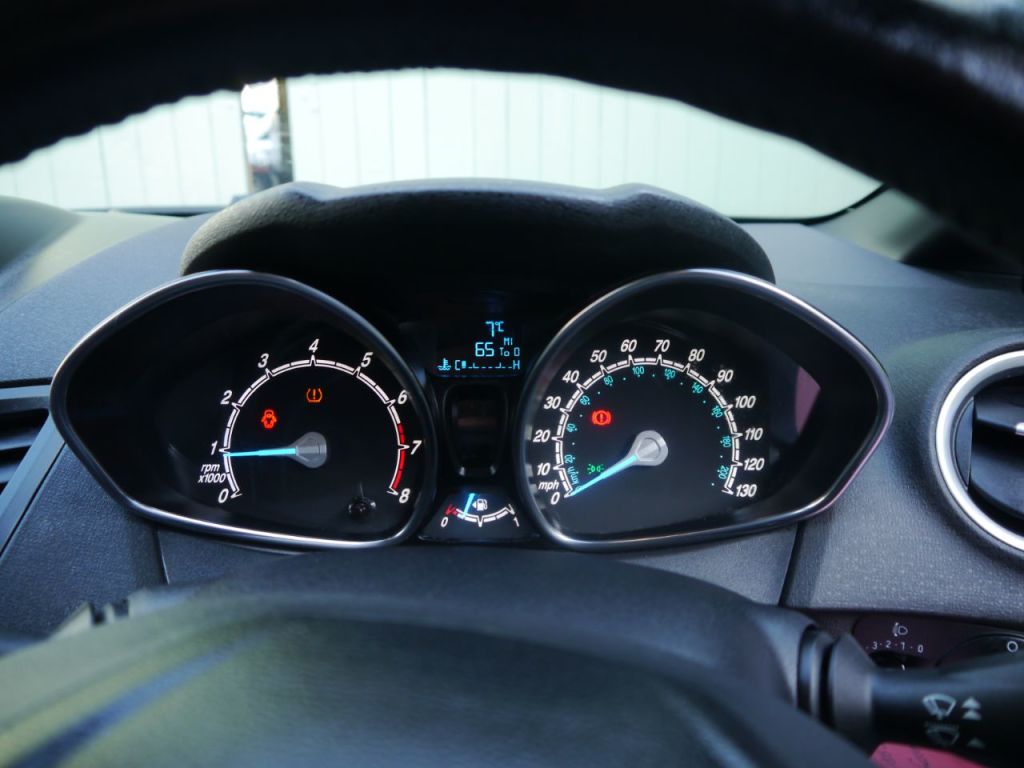 Used Ford Fiesta 2016 for sale - 76641961: Photo 11