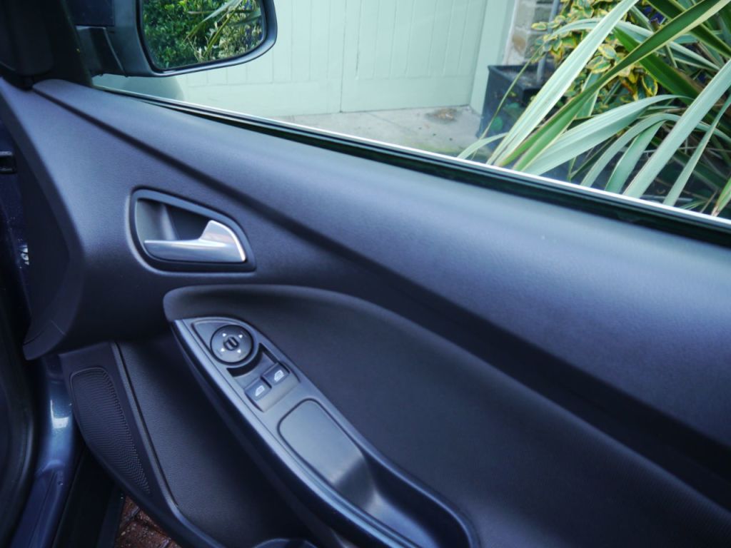 Used Ford Focus 2014 for sale - 76453743: Photo 10