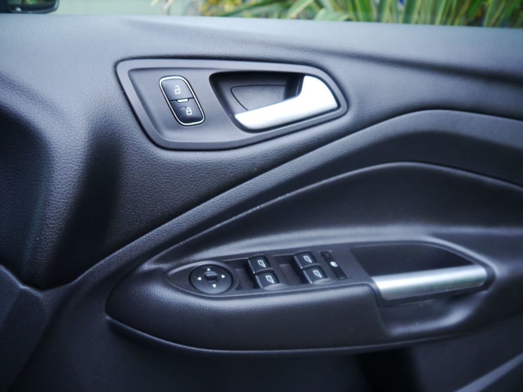 Used Ford Kuga 2017 for sale - 77211634: Photo 14