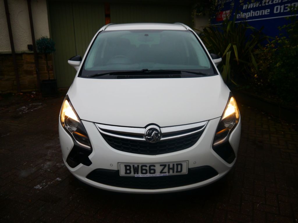 Used Vauxhall Zafira 2016 for sale - 77446032: Photo 2