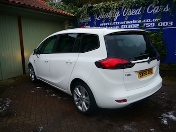 Used Vauxhall Zafira 2016 for sale - 77446032: Photo