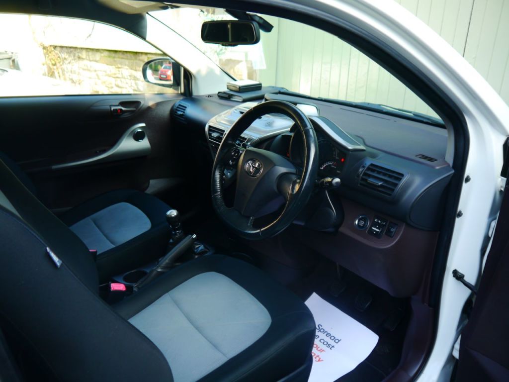 Used Toyota IQ 2010 for sale - 77764091: Photo 9