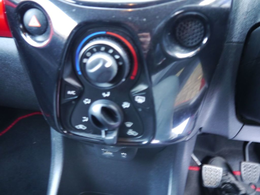 Used Toyota AYGO 2016 for sale - 76631224: Photo 13