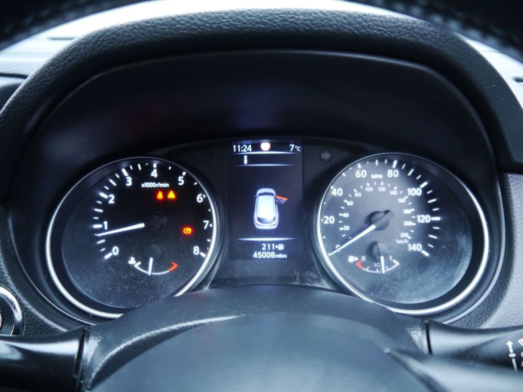 Used Nissan Qashqai 2018 for sale - 77368061: Photo 11