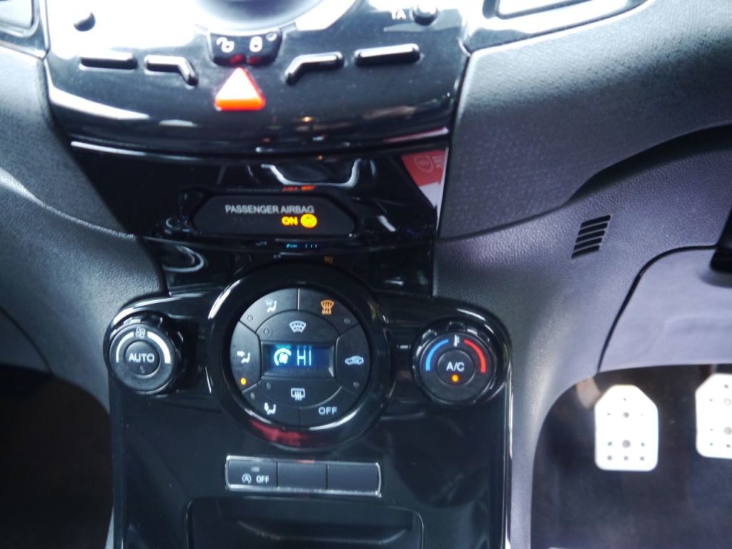 Used Ford Fiesta 2015 for sale - 76422168: Photo 11