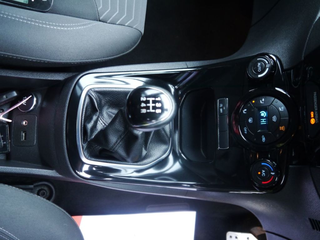 Used Ford Fiesta 2015 for sale - 76422168: Photo 12