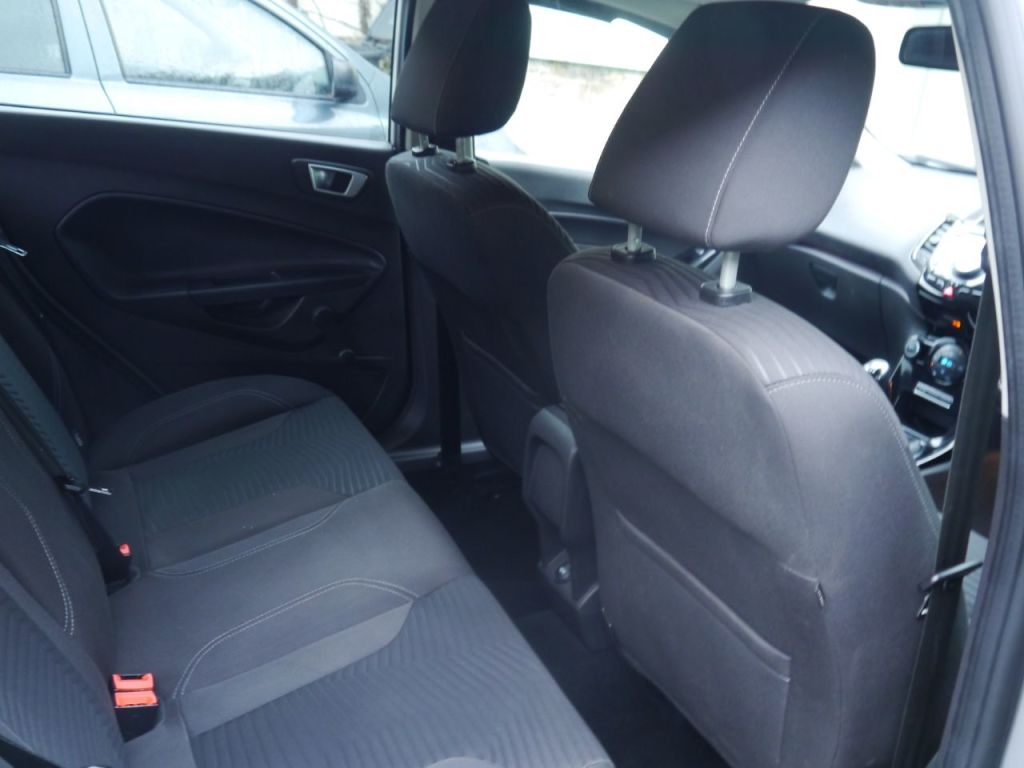 Used Ford Fiesta 2015 for sale - 76422168: Photo 8