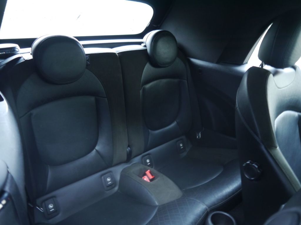 Used MINI Convertible 2016 for sale - 76681563: Photo 10