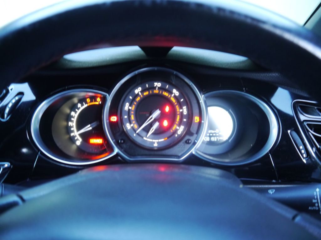 Used Citroen DS3 2014 for sale - 76798597: Photo 9