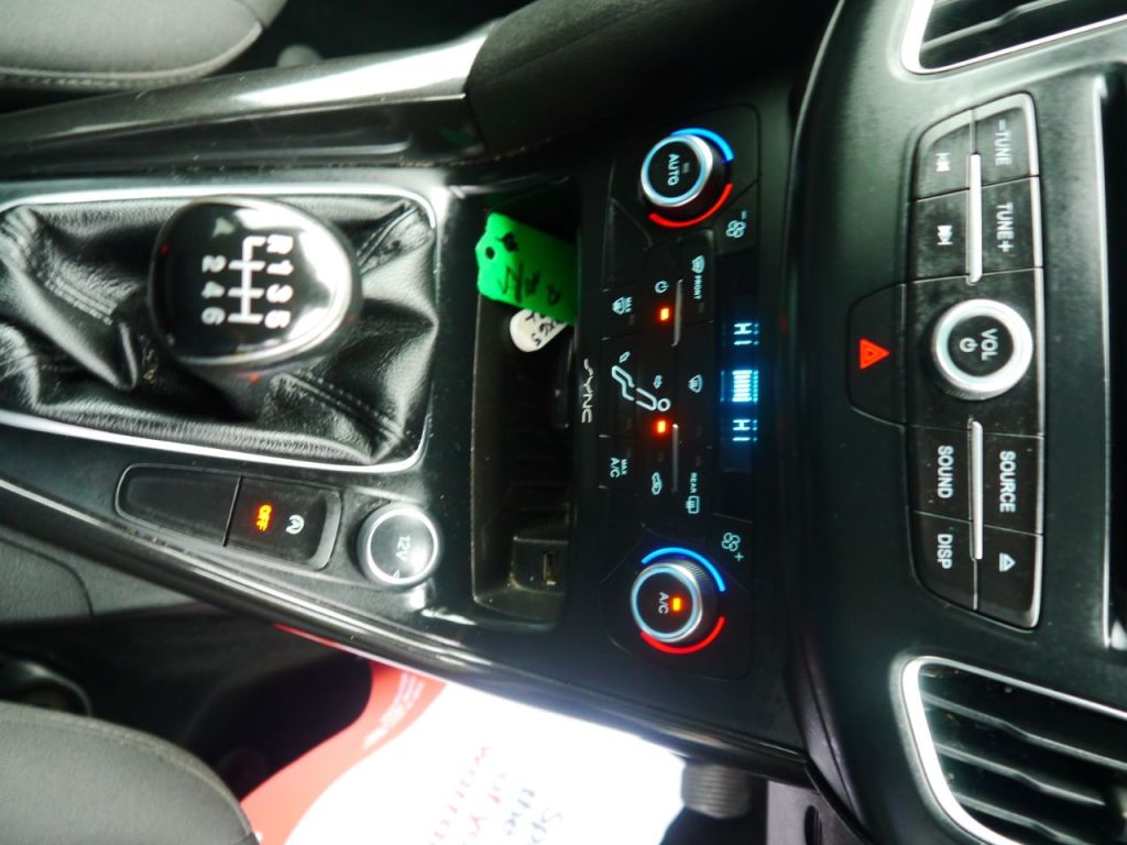 Used Ford Focus 2015 for sale - 77477097: Photo 13