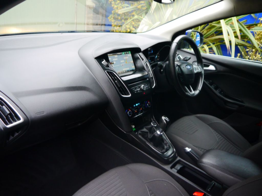 Used Ford Focus 2015 for sale - 77477097: Photo 15
