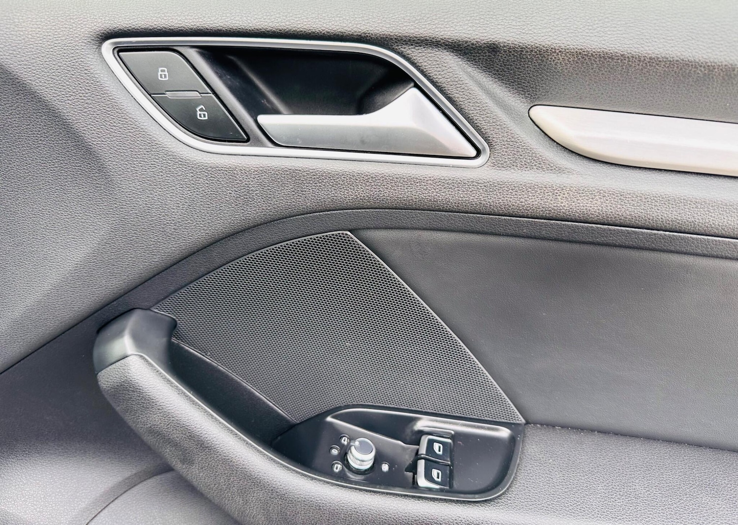 Used Audi A3 2015 for sale - 78072295: Photo 37