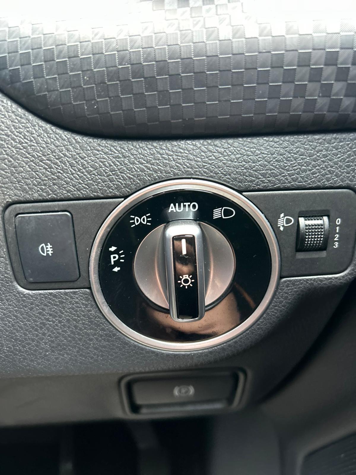 Used Mercedes-Benz A-Class 2016 for sale - 77143749: Photo 32