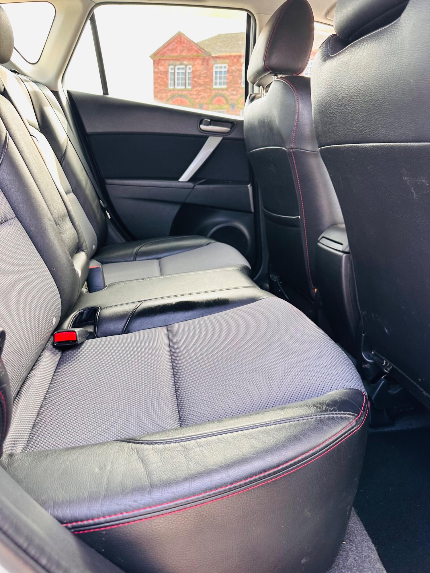 Used Mazda Mazda3 2011 for sale - 78205481: Photo 13