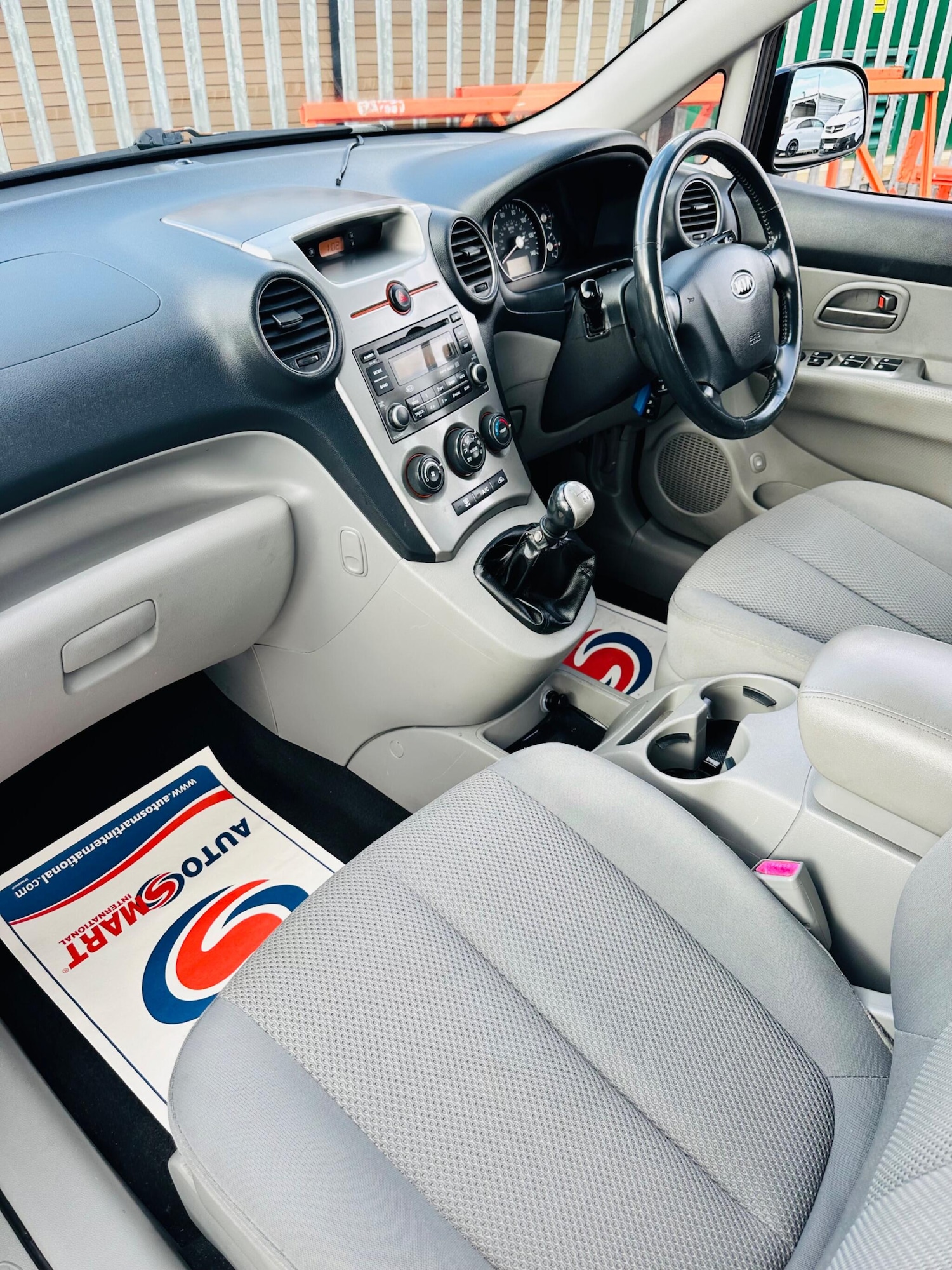 Used Kia Carens 2008 for sale - 78047396: Photo 18