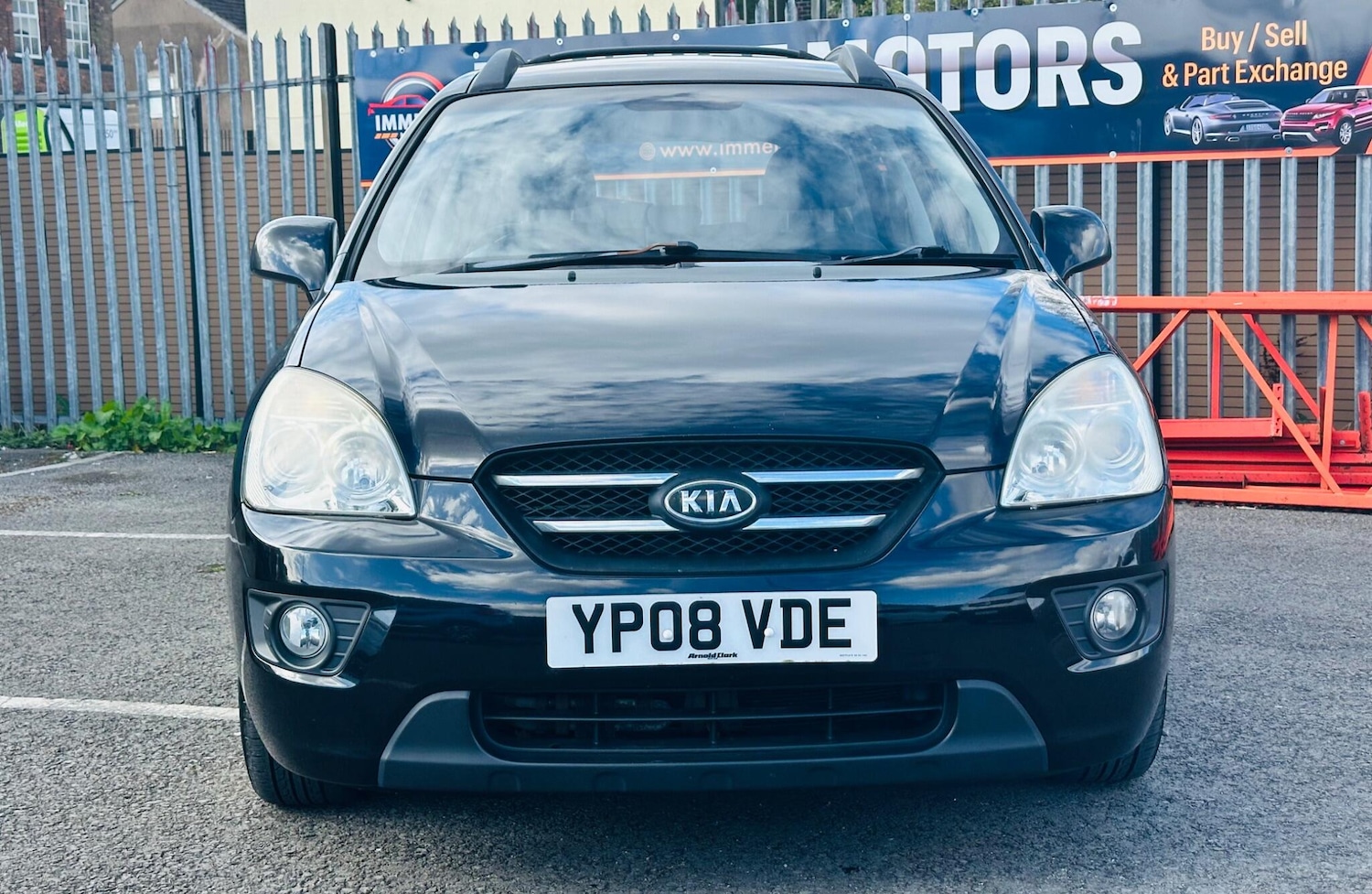 Used Kia Carens 2008 for sale - 78047396: Photo 2