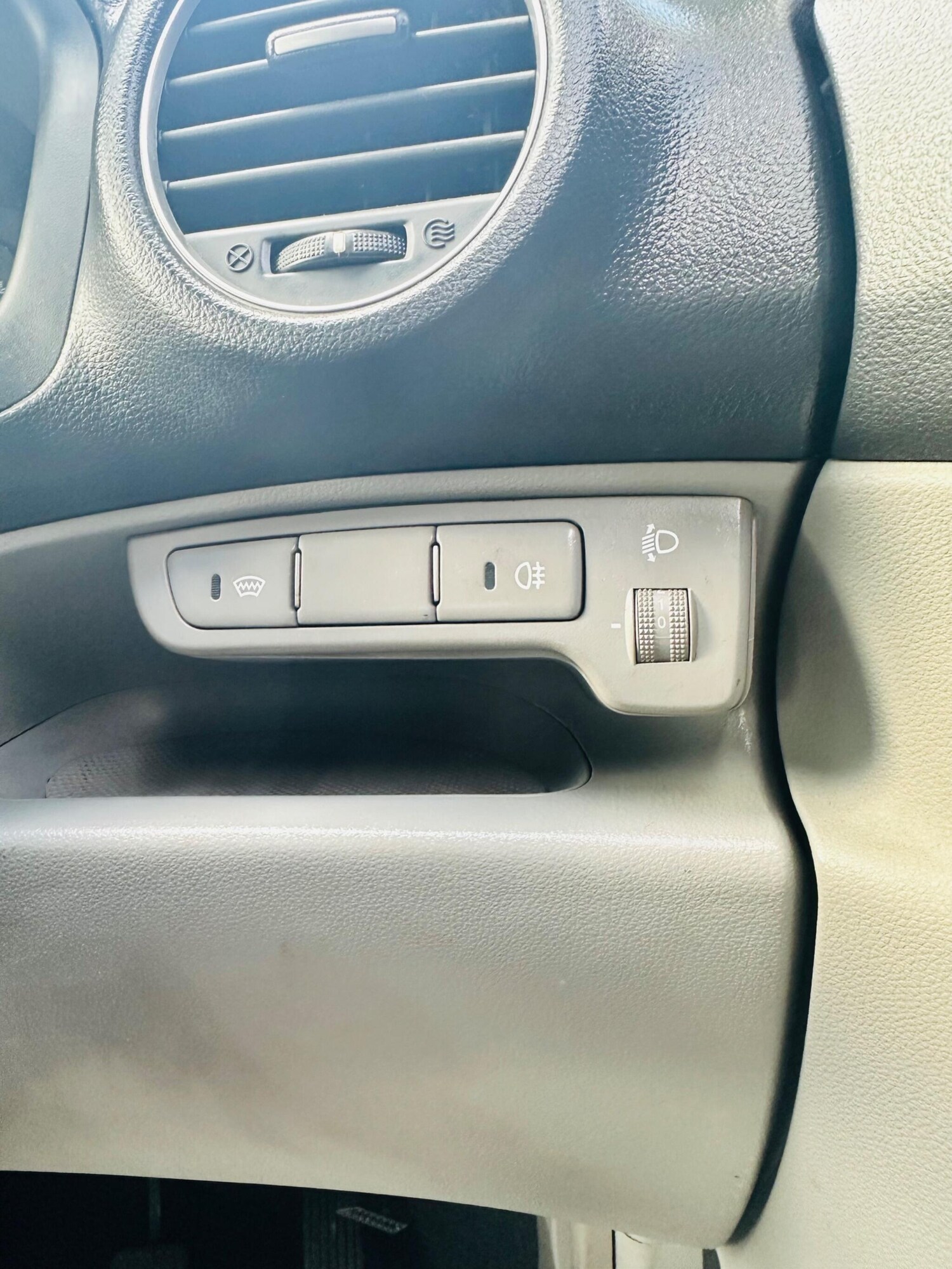 Used Kia Carens 2008 for sale - 78047396: Photo 31