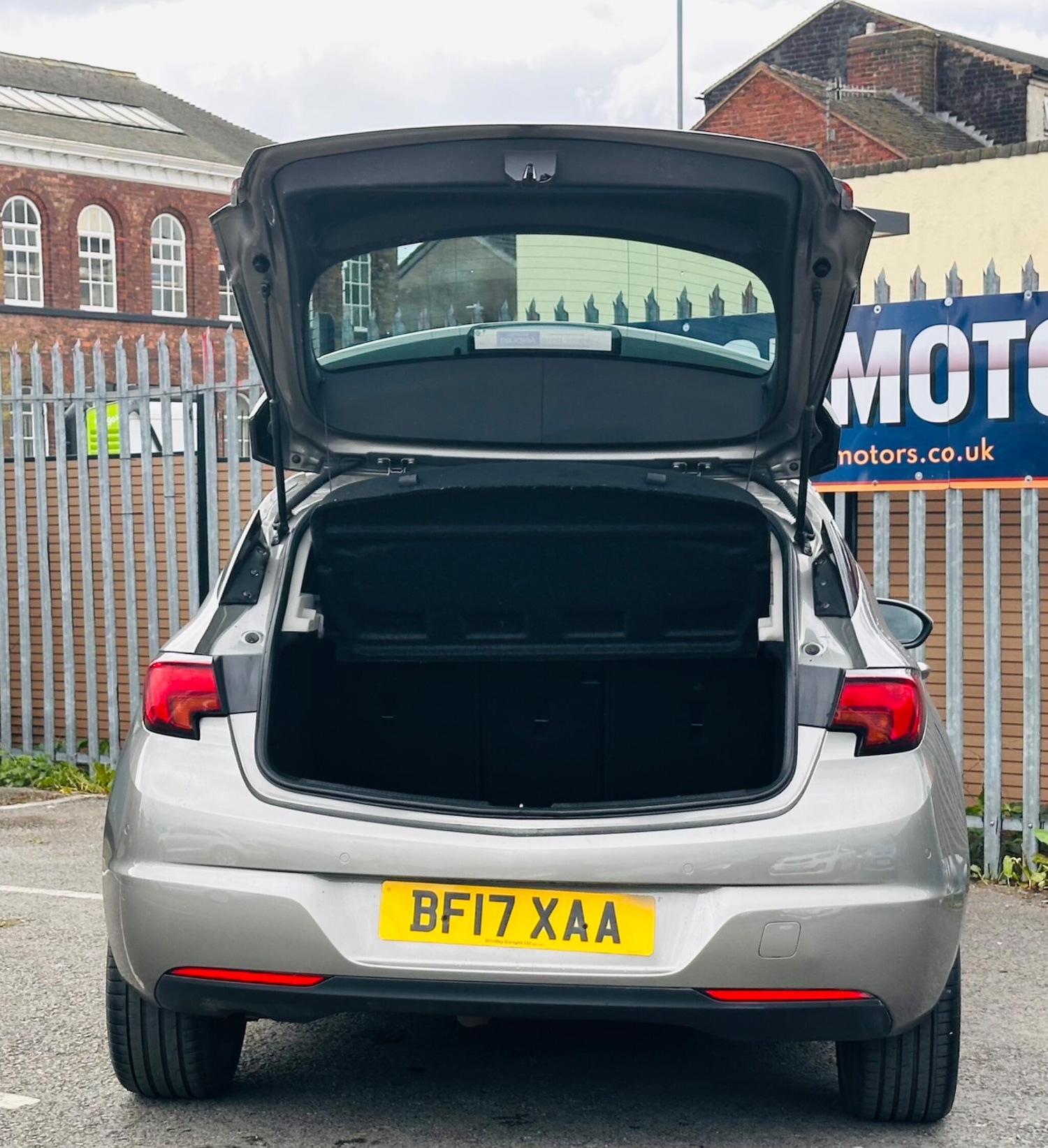 Used Vauxhall Astra for sale - 78135479: Photo 10