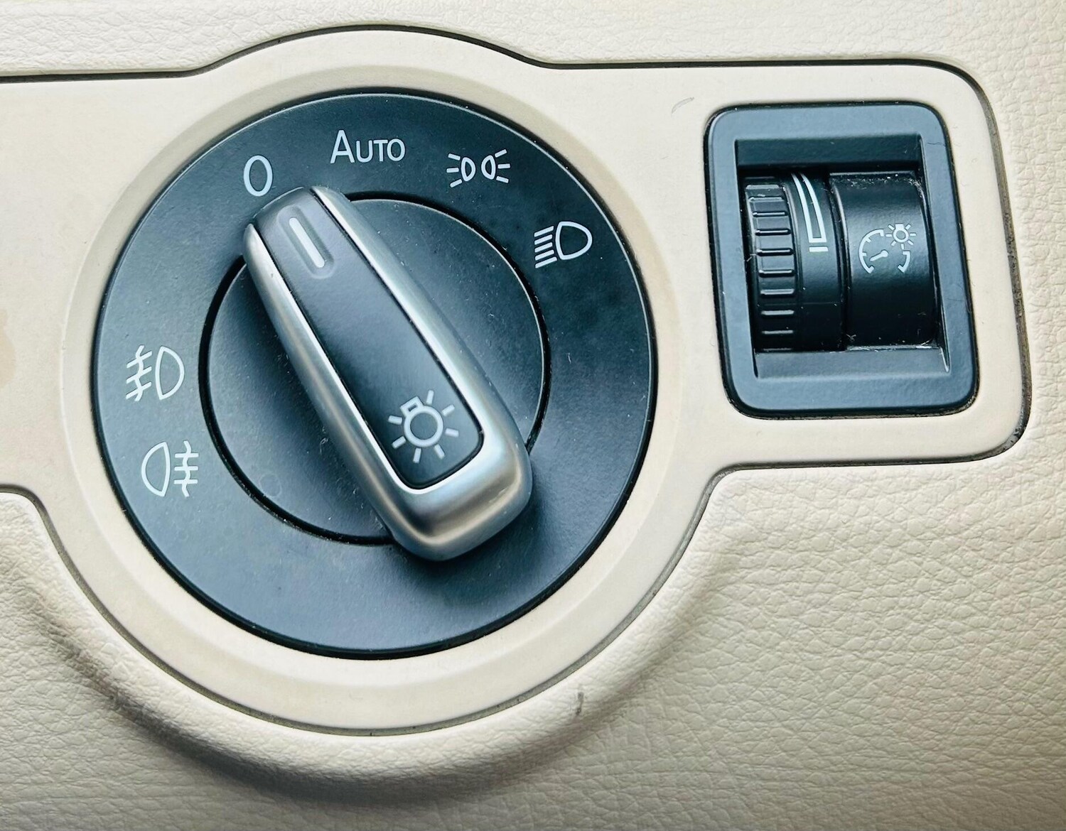 Used Volkswagen CC for sale - 78135939: Photo 37