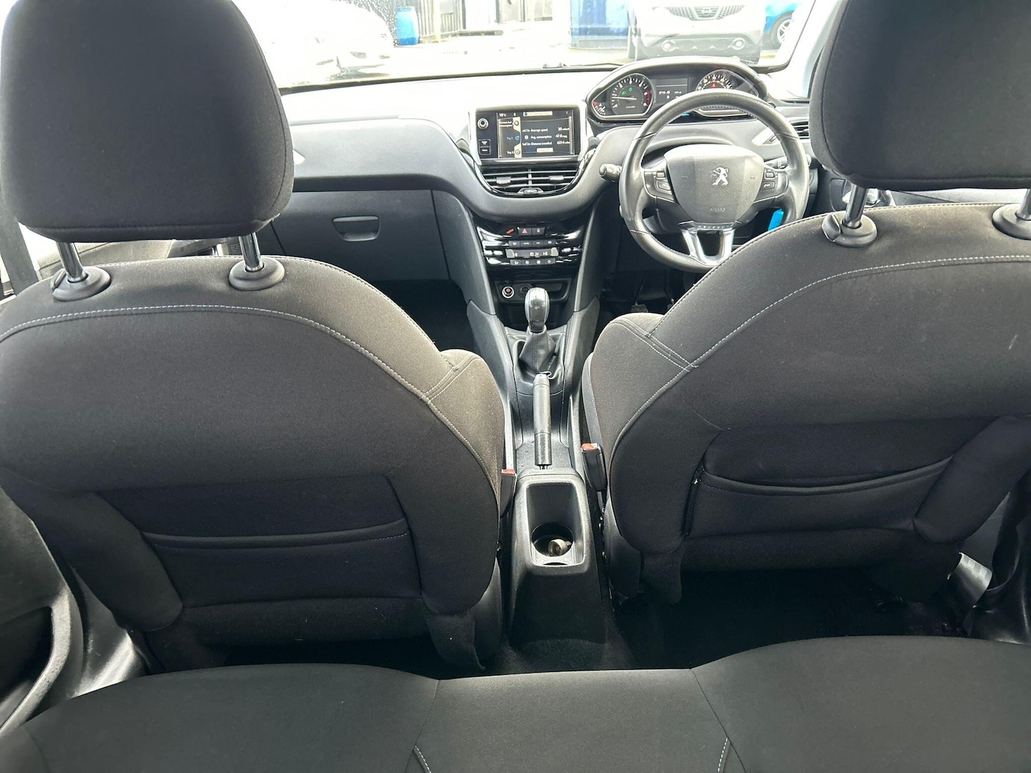 Used Peugeot 208 2015 for sale - 77144136: Photo 17