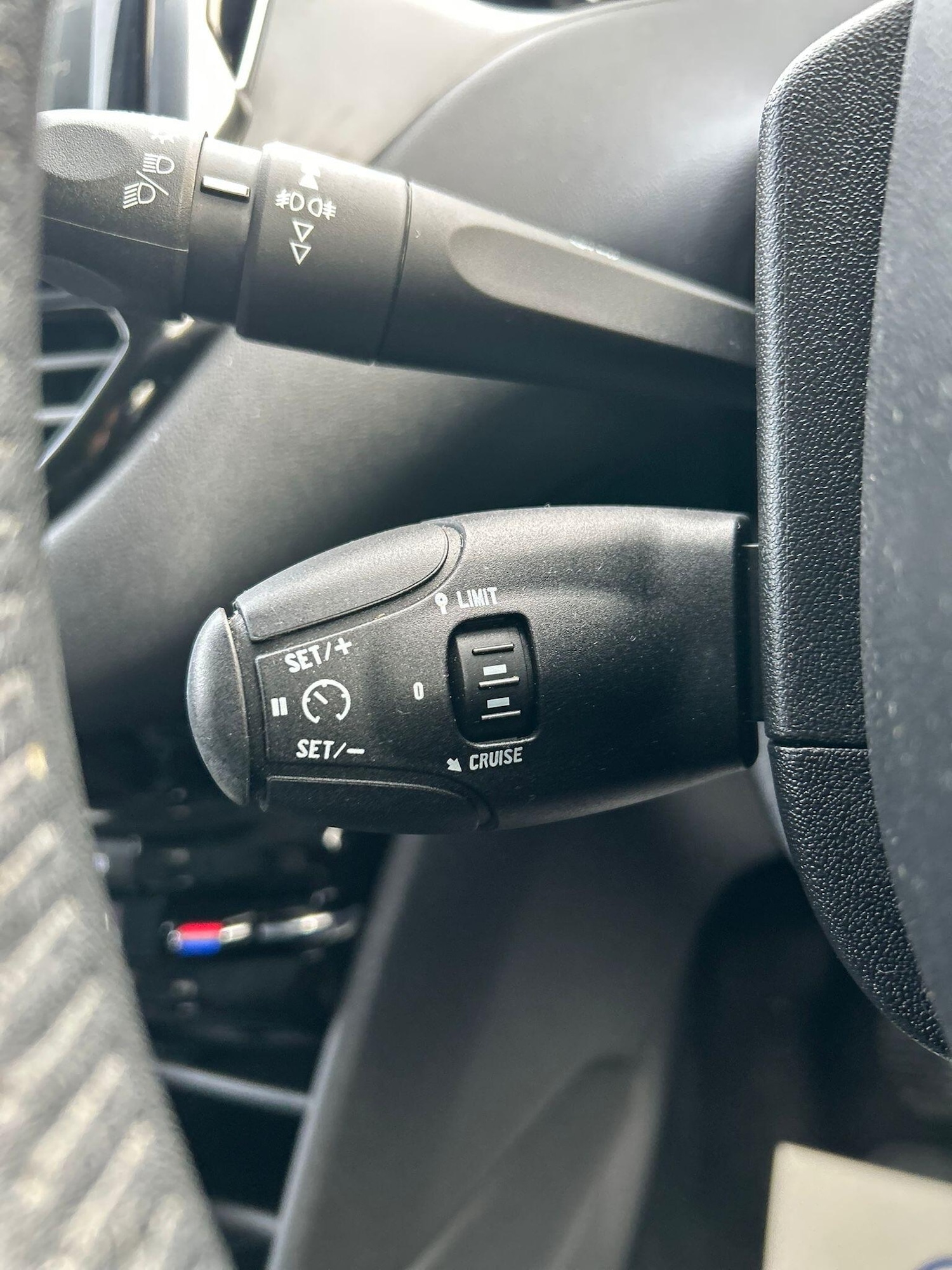 Used Peugeot 208 2015 for sale - 77144136: Photo 21