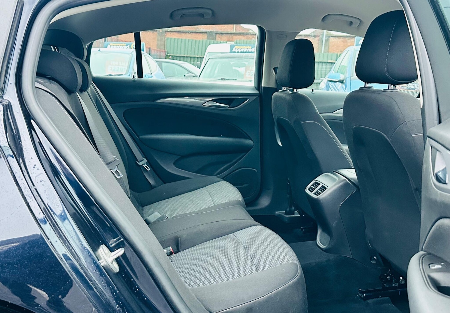 Used Vauxhall Insignia 2017 for sale - 77291428: Photo 13