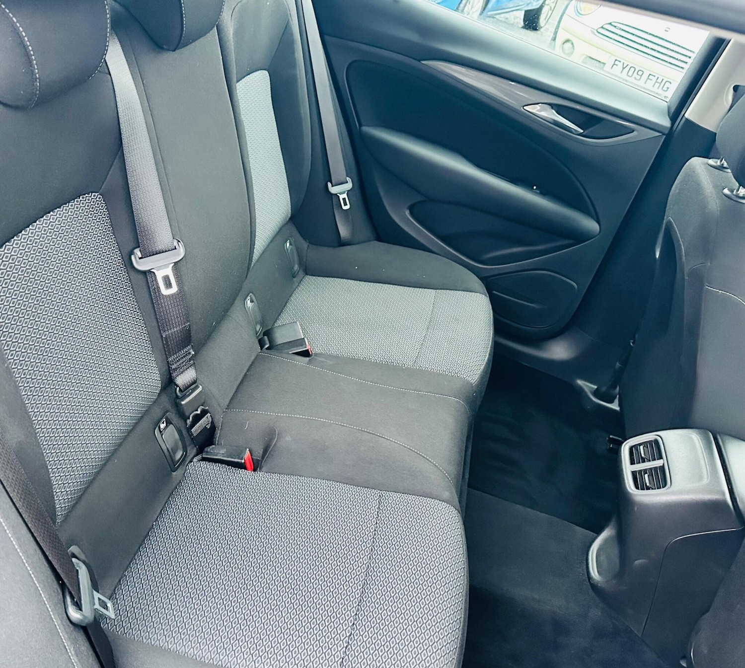 Used Vauxhall Insignia 2017 for sale - 77291428: Photo 14