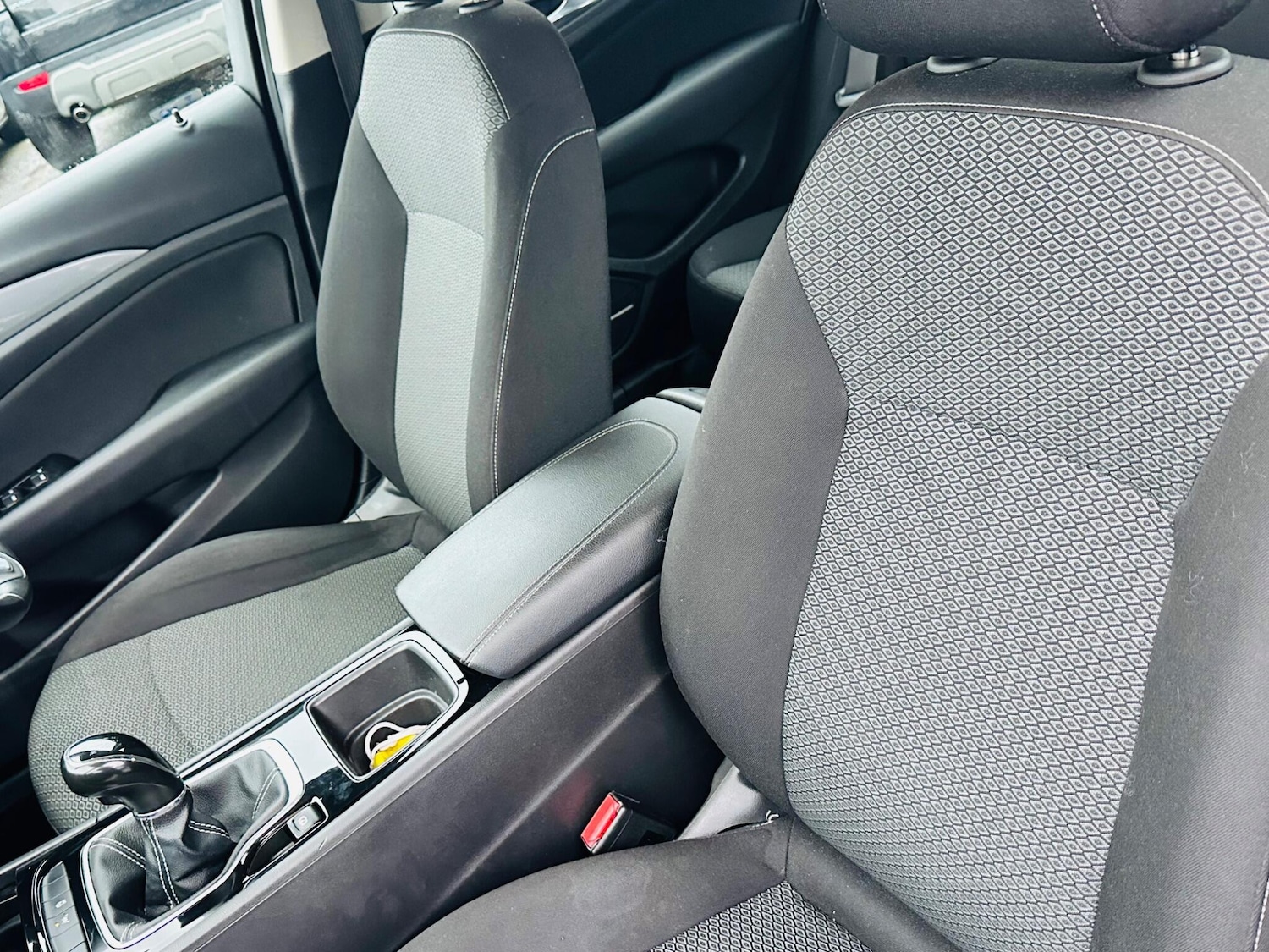 Used Vauxhall Insignia 2017 for sale - 77291428: Photo 21